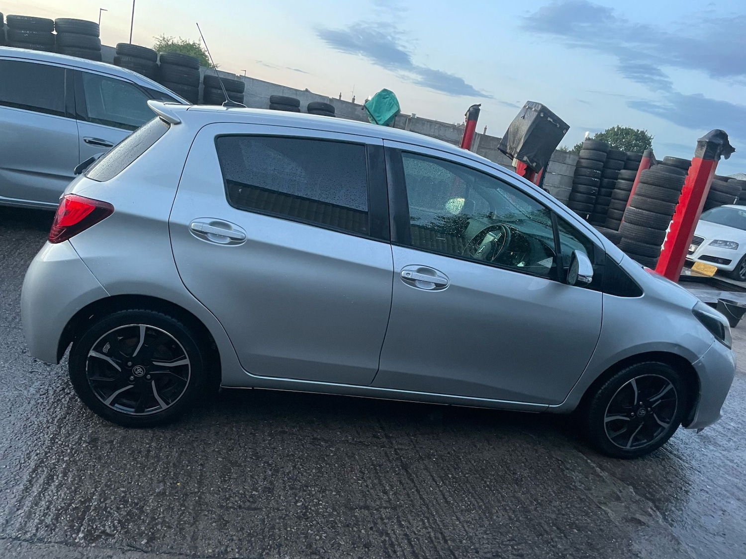 Used Toyota Yaris 2014 for sale - 76571956: Photo 12