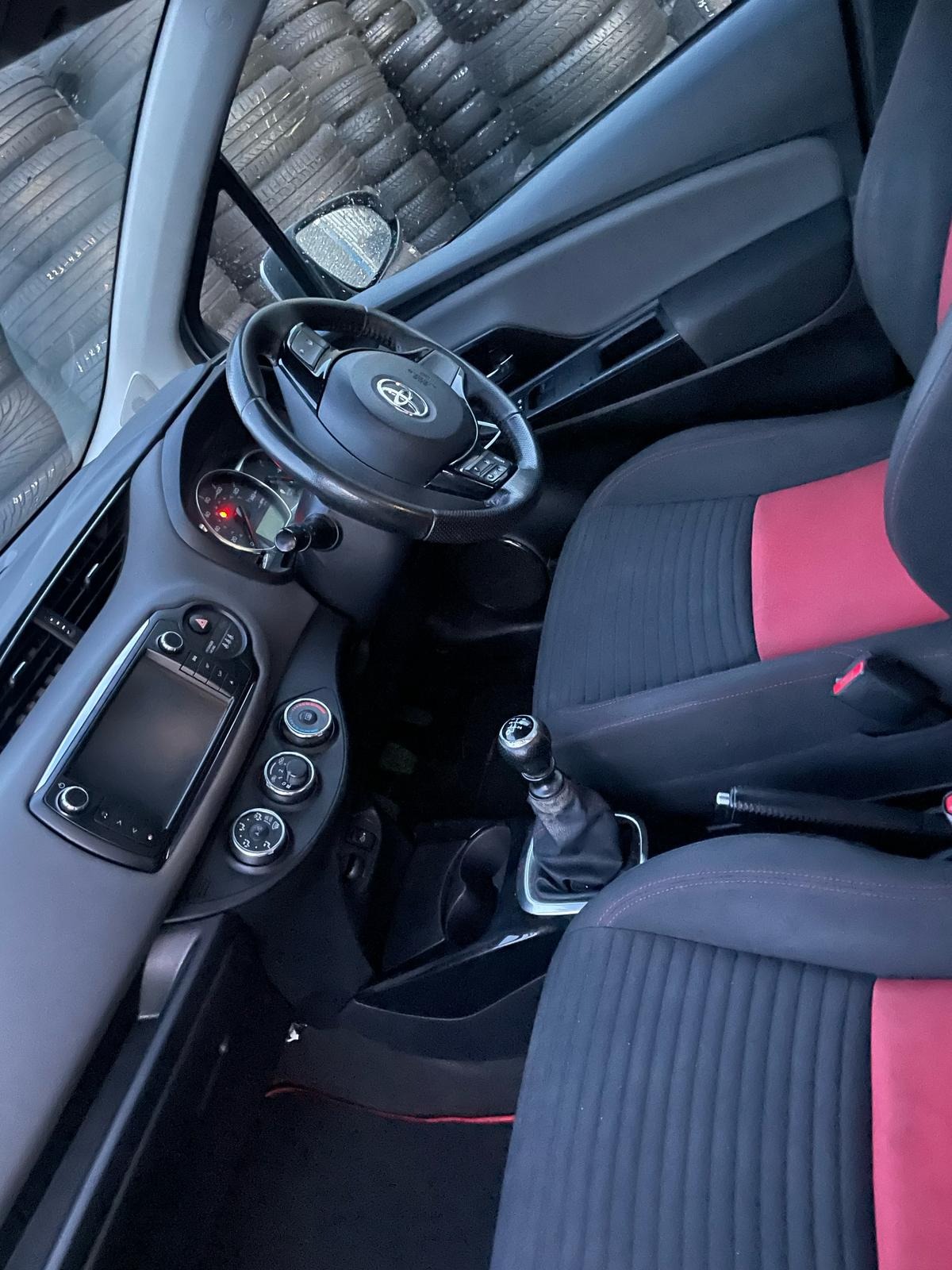 Used Toyota Yaris 2014 for sale - 76571956: Photo 18