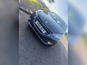 Used Peugeot 208 2015 for sale - 78414688: Photo