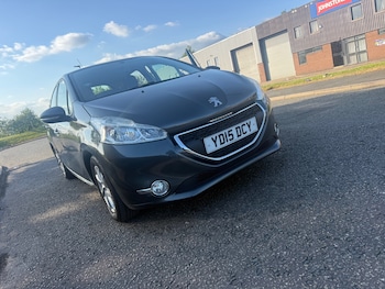 Used Peugeot 208 2015 for sale - 78414688: Photo