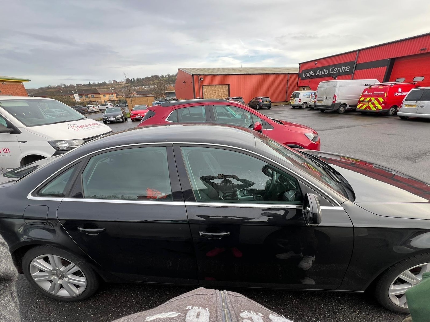 Used Audi A4 2009 for sale - 76637658: Photo 8