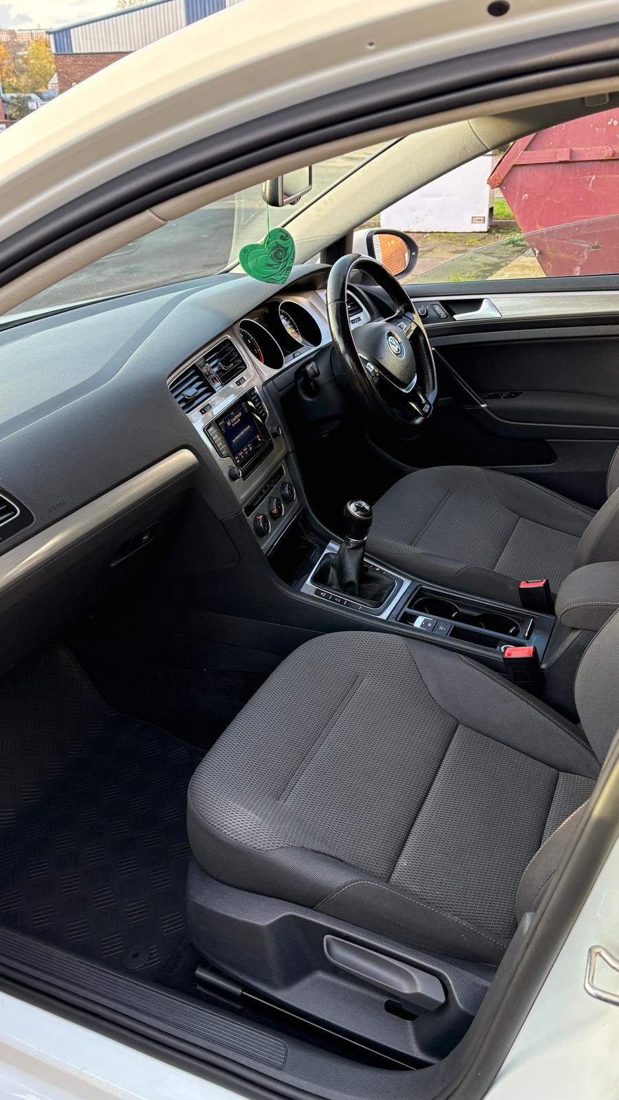 Used Volkswagen Golf 2015 for sale - 76571424: Photo 16