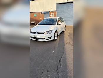 Used Volkswagen Golf 2015 for sale - 76571424: Photo