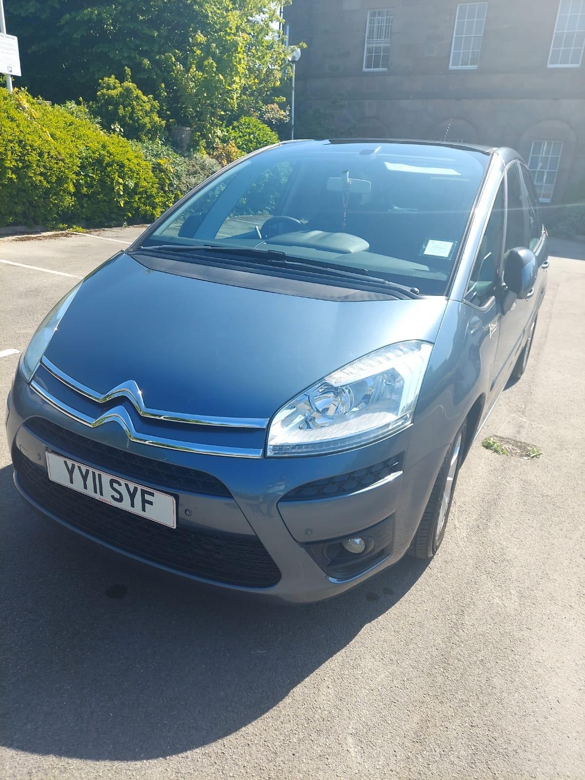 Used Citroen C4 Picasso 2011 for sale - 76637858: Photo 1
