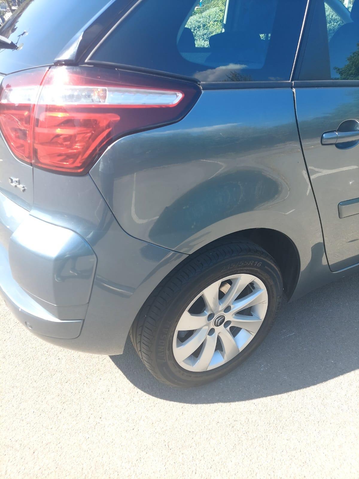 Used Citroen C4 Picasso 2011 for sale - 76637858: Photo 8