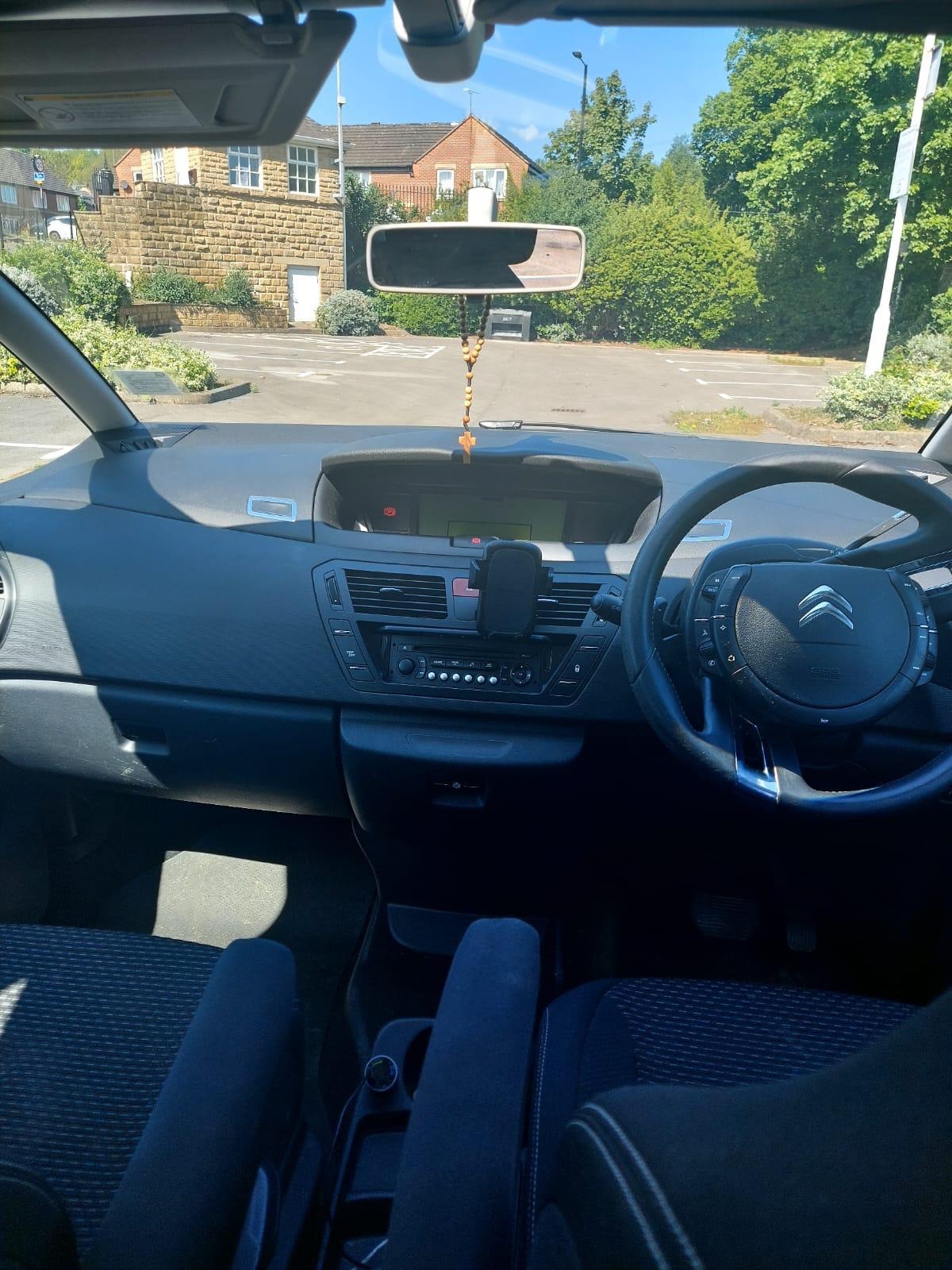 Used Citroen C4 Picasso 2011 for sale - 76637858: Photo 9