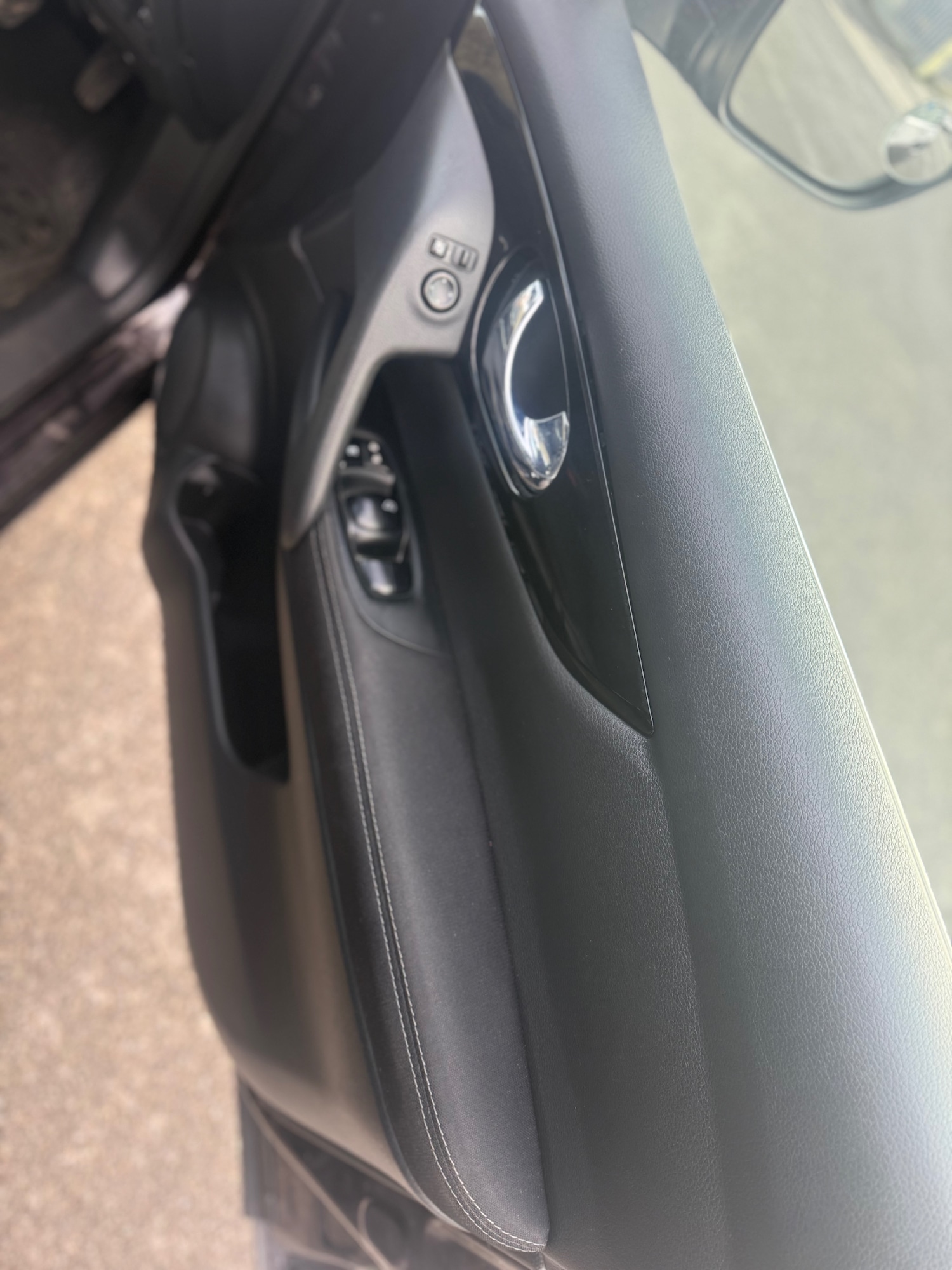 Used Nissan Qashqai 2016 for sale - 77718787: Photo 15