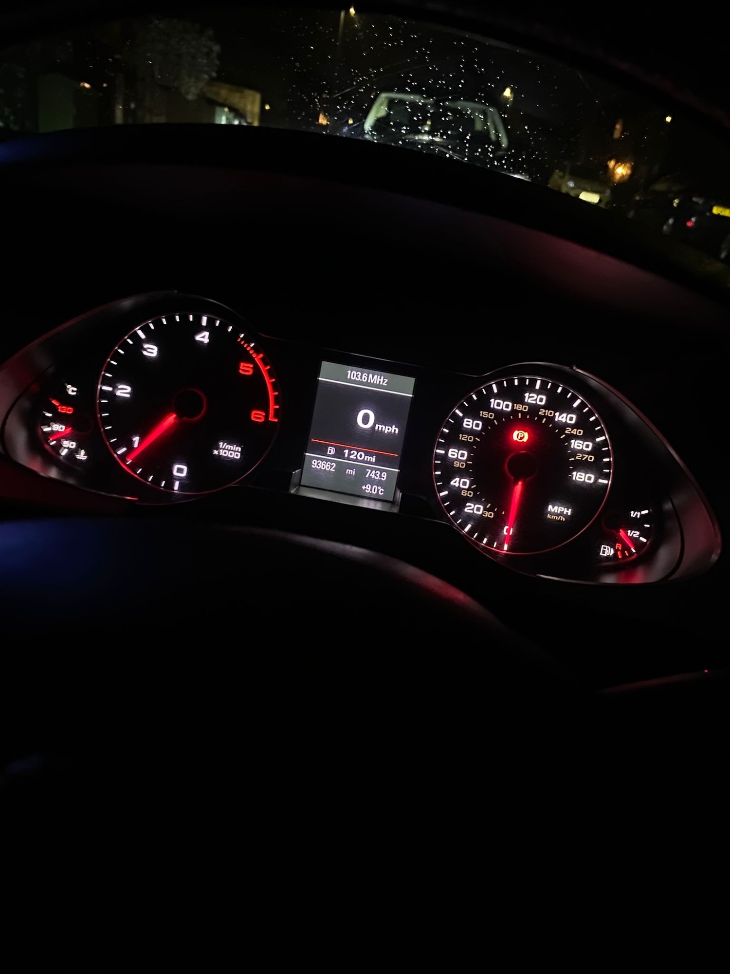 Used Audi A4 2011 for sale - 76919808: Photo 8