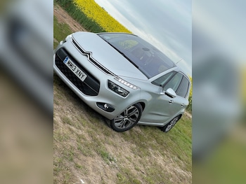 Used Citroen C4 Picasso 2013 for sale - 76557754: Photo