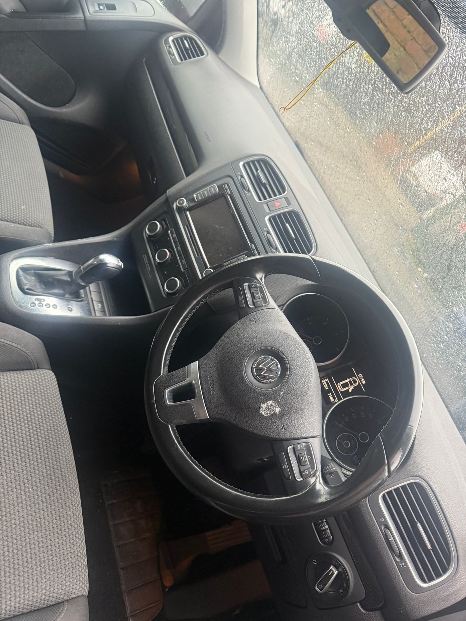 Used Volkswagen Golf 2012 for sale - 77460575: Photo 20