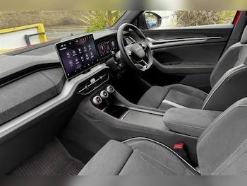 Used Skoda Kodiaq 2025 for sale - 77048118: Photo