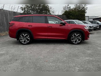 Used Skoda Kodiaq 2025 for sale - 77048118: Photo