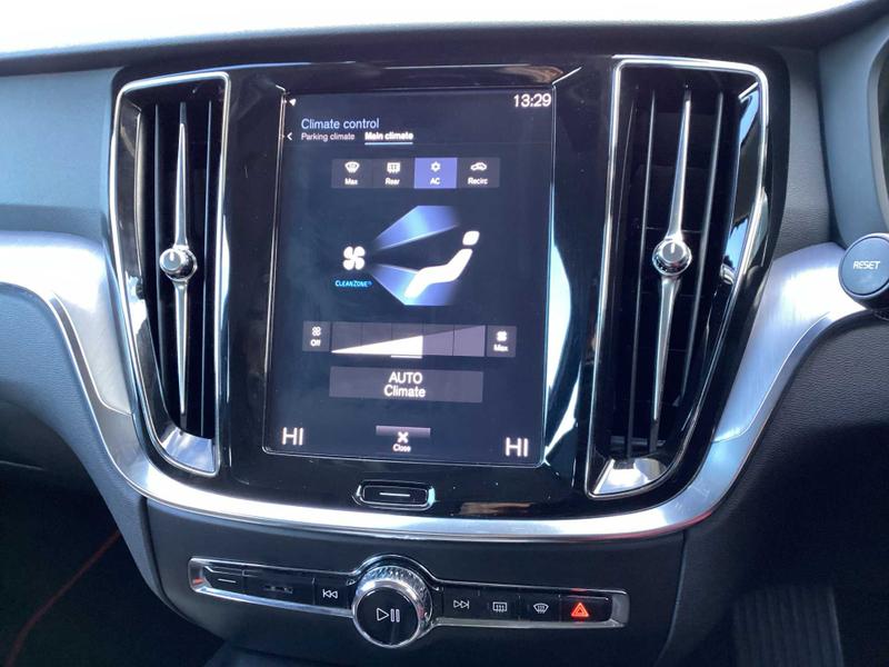 Used Volvo V60 for sale - 77367602: Photo 30