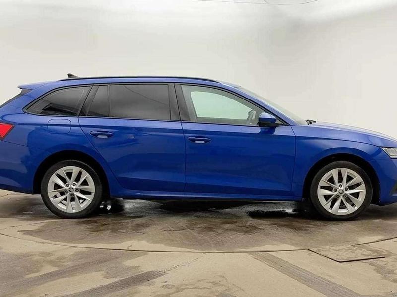 Used Skoda Octavia 2023 for sale - 77733316: Photo 2