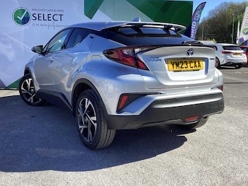 Used Toyota C-HR 2023 for sale - 79000596: Photo