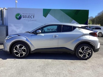 Used Toyota C-HR 2023 for sale - 79000596: Photo