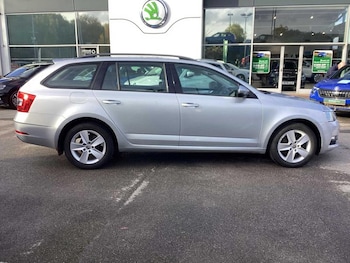 Used Skoda Octavia 2019 for sale - 76344363: Photo