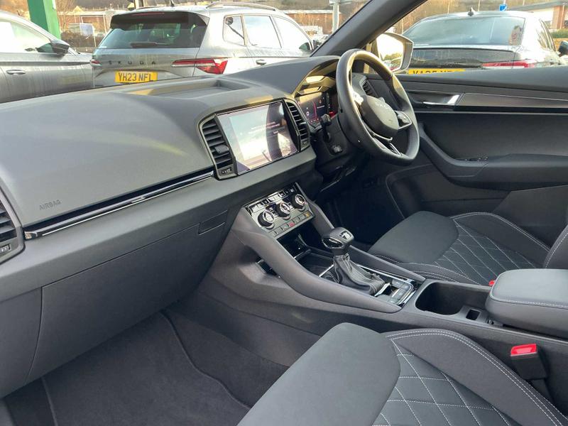 Used Skoda Karoq 2025 for sale - 77198931: Photo 2