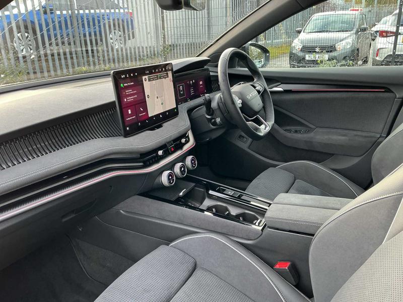 Used Skoda Superb 2025 for sale - 77042451: Photo 2