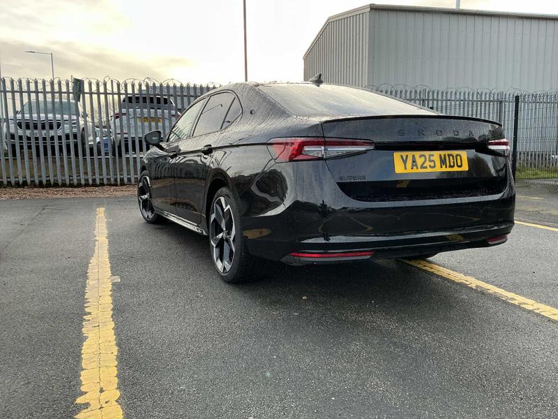 Used Skoda Superb 2025 for sale - 77042451: Photo 3
