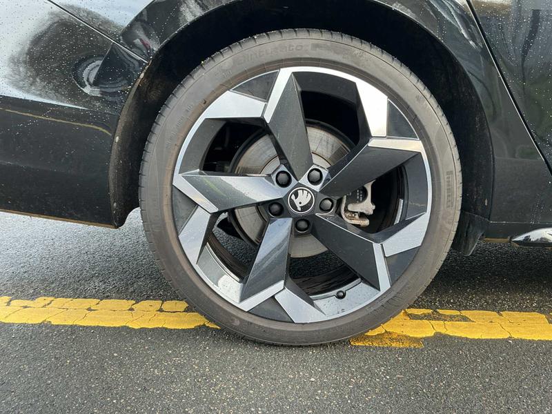 Used Skoda Superb 2025 for sale - 77042451: Photo 5