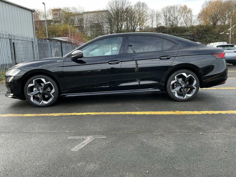 Used Skoda Superb 2025 for sale - 77042451: Photo 8