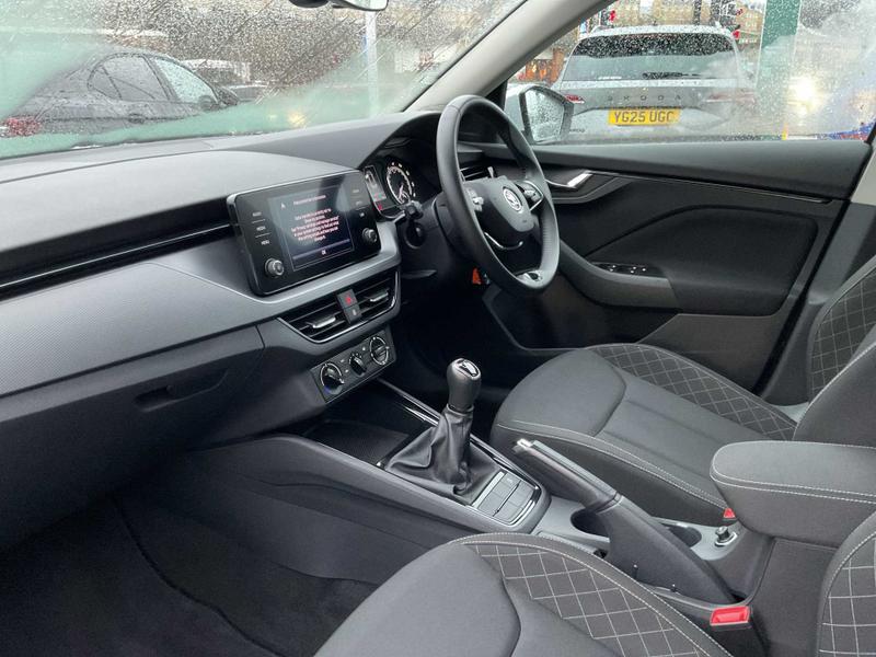 Used Skoda Kamiq 2023 for sale - 77679429: Photo 2