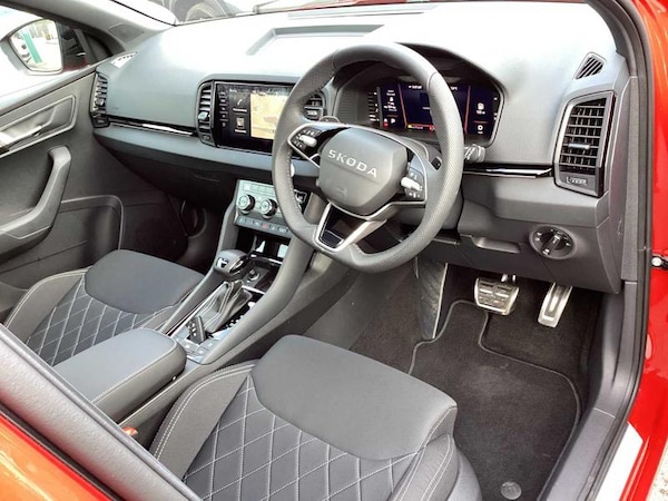 Used Skoda Karoq 2025 for sale - 75643994: Photo 2