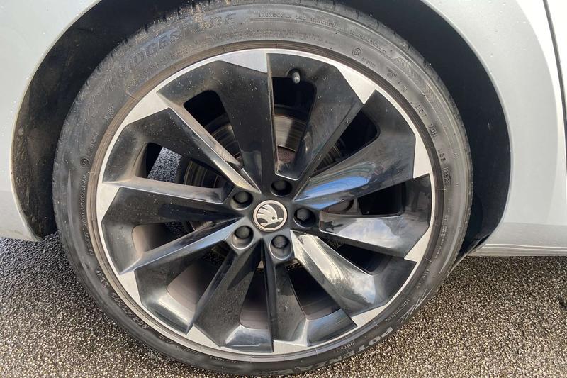 Used Skoda Superb 2023 for sale - 77106641: Photo 5