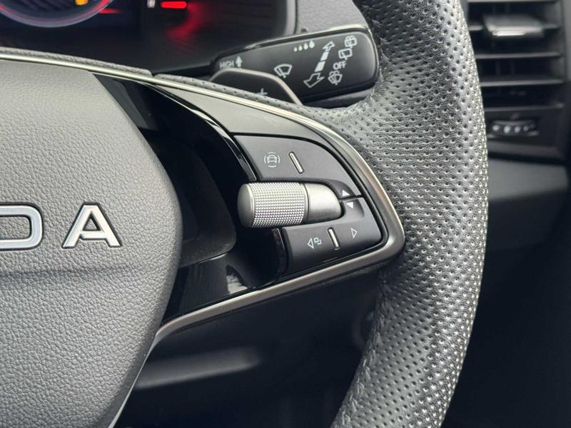 Used Skoda Karoq 2025 for sale - 76255444: Photo 32