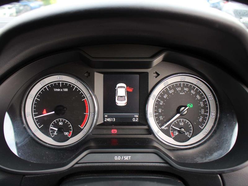 Used Skoda Octavia 2017 for sale - 77030699: Photo 11