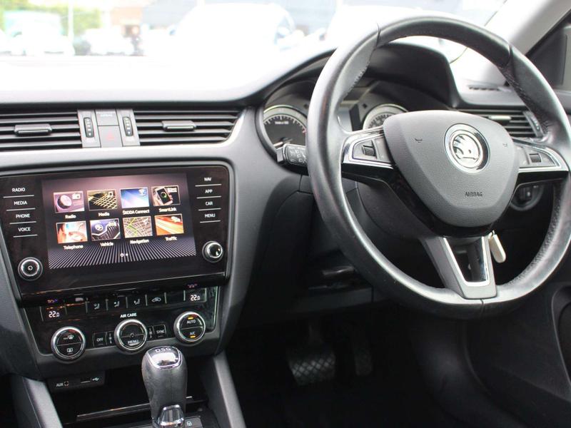 Used Skoda Octavia 2017 for sale - 77030699: Photo 2