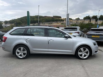 Used Skoda Octavia 2019 for sale - 79344492: Photo
