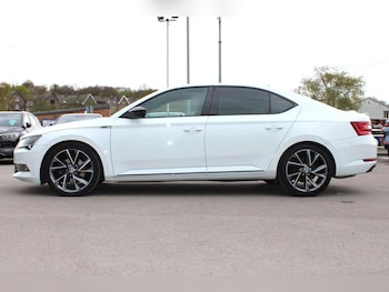 Used Skoda Superb 2018 for sale - 78736802: Photo