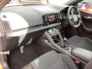 Used Skoda Karoq 2023 for sale - 76114541: Photo 2