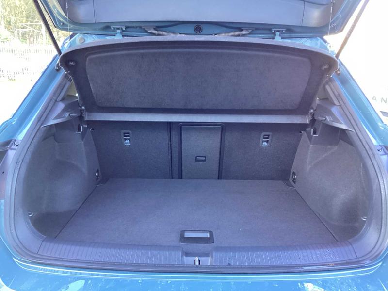 Used Volkswagen T-Roc 2023 for sale - 77367618: Photo 17