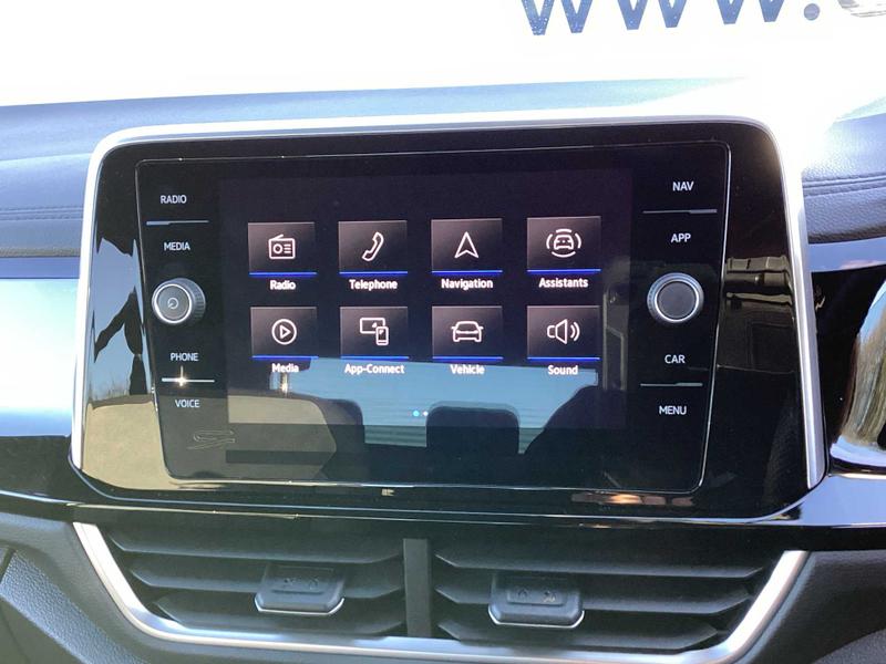 Used Volkswagen T-Roc 2023 for sale - 77367618: Photo 23