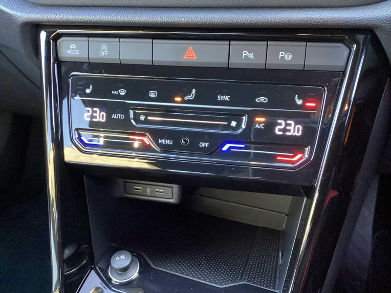 Used Volkswagen T-Roc 2023 for sale - 77367618: Photo 28