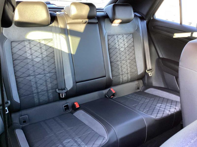 Used Volkswagen T-Roc 2023 for sale - 77367618: Photo 32