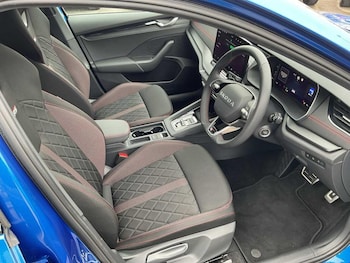 Used Skoda Octavia 2025 for sale - 77941414: Photo