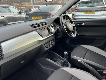 Used Skoda Fabia 2015 for sale - 77116644: Photo