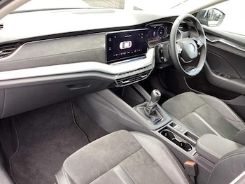 Used Skoda Octavia 2023 for sale - 76104816: Photo 2