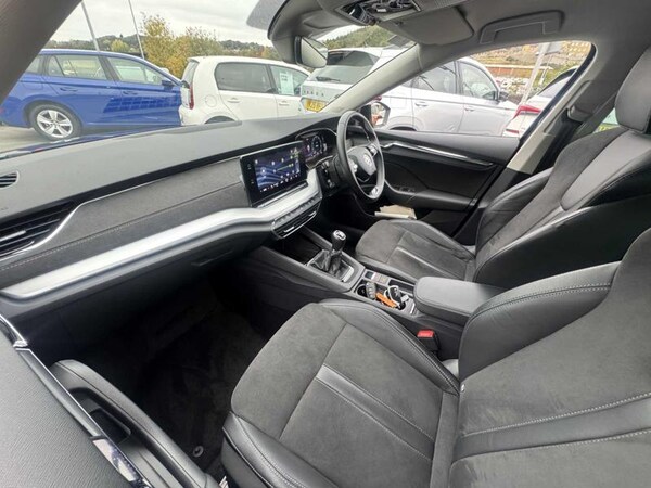 Used Skoda Octavia 2022 for sale - 76228759: Photo 2