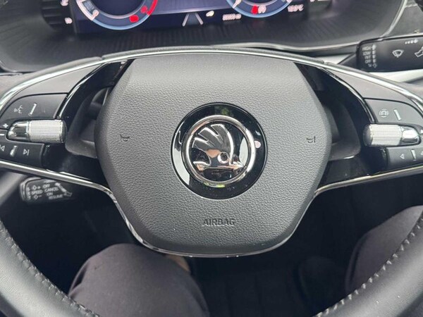 Used Skoda Octavia 2022 for sale - 76228759: Photo 32