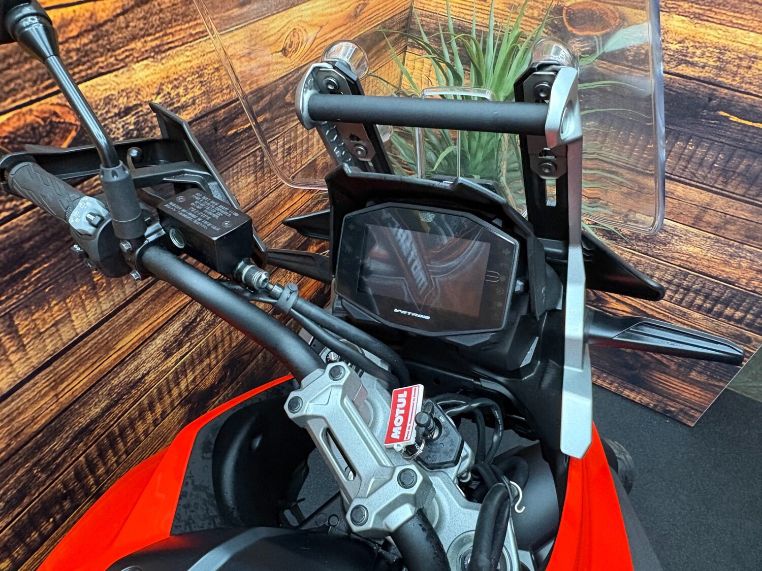 Suzuki DL 1050 RC M2