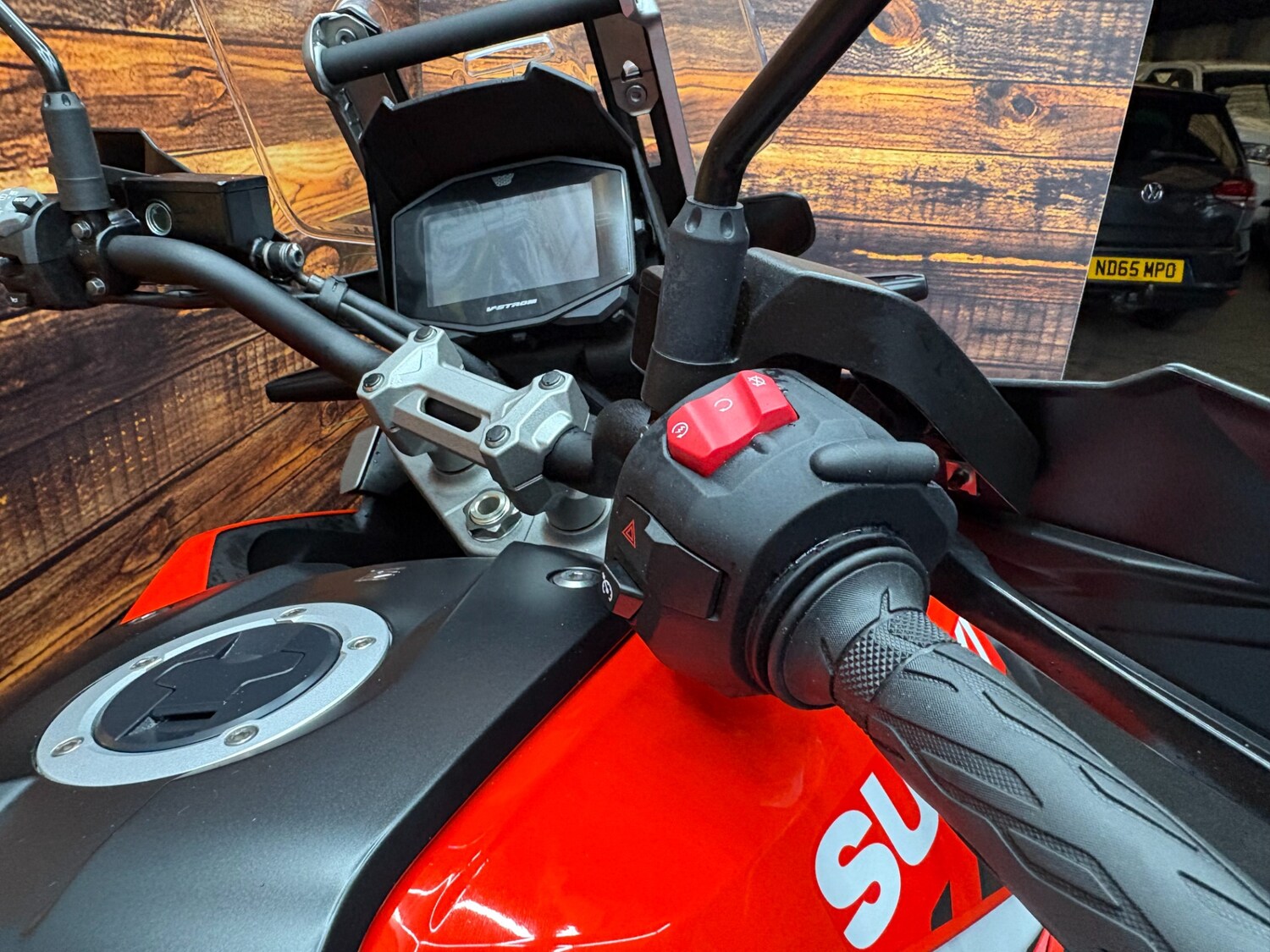 Suzuki DL 1050 RC M2