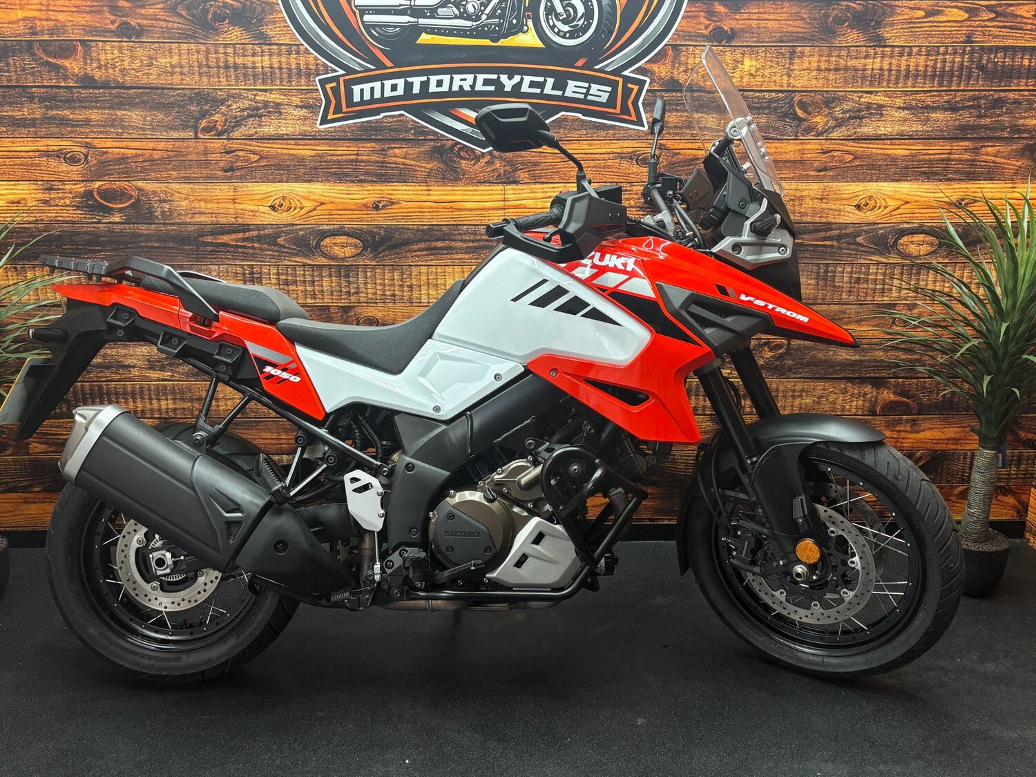 Suzuki DL 1050 RC M2