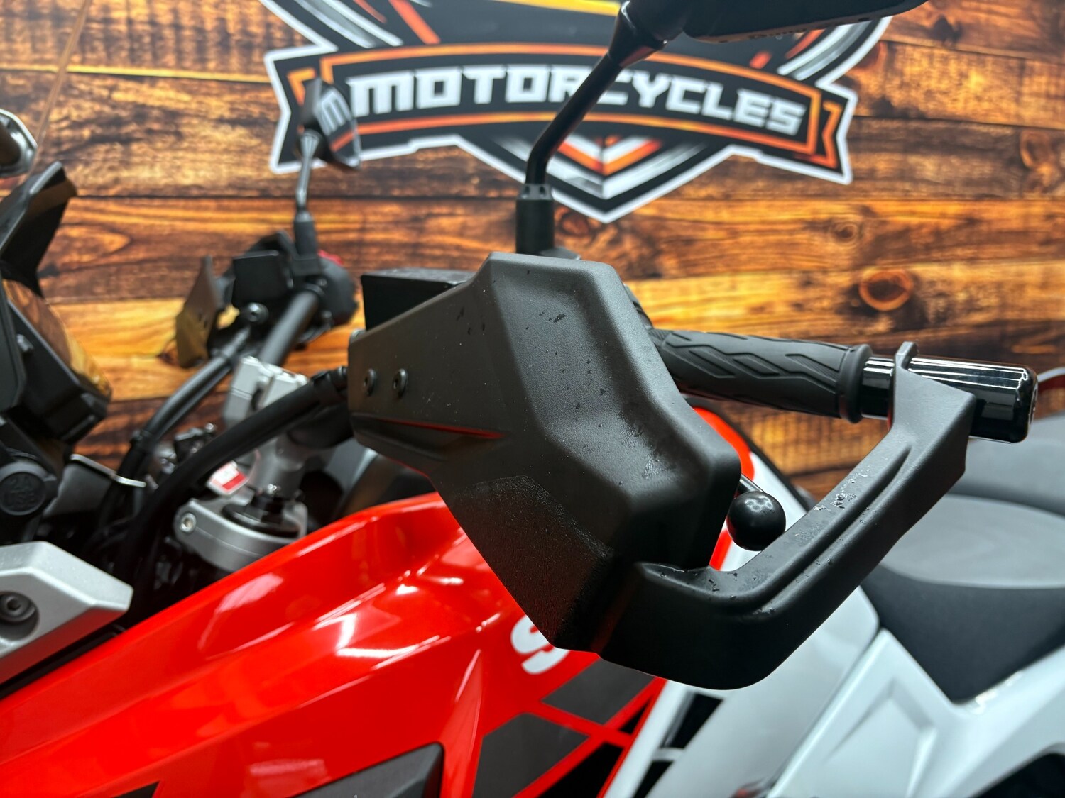 Suzuki DL 1050 RC M2