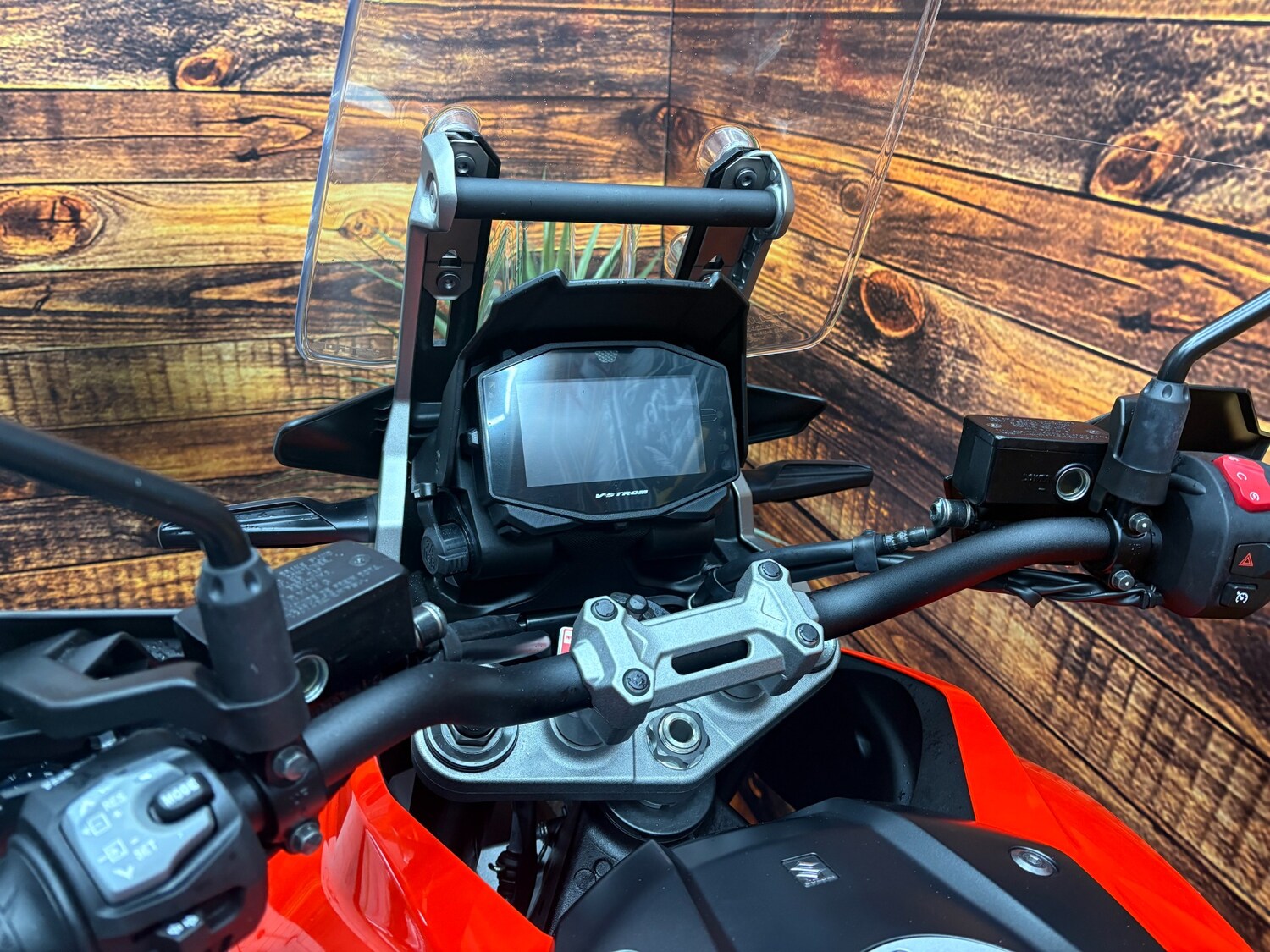 Suzuki DL 1050 RC M2