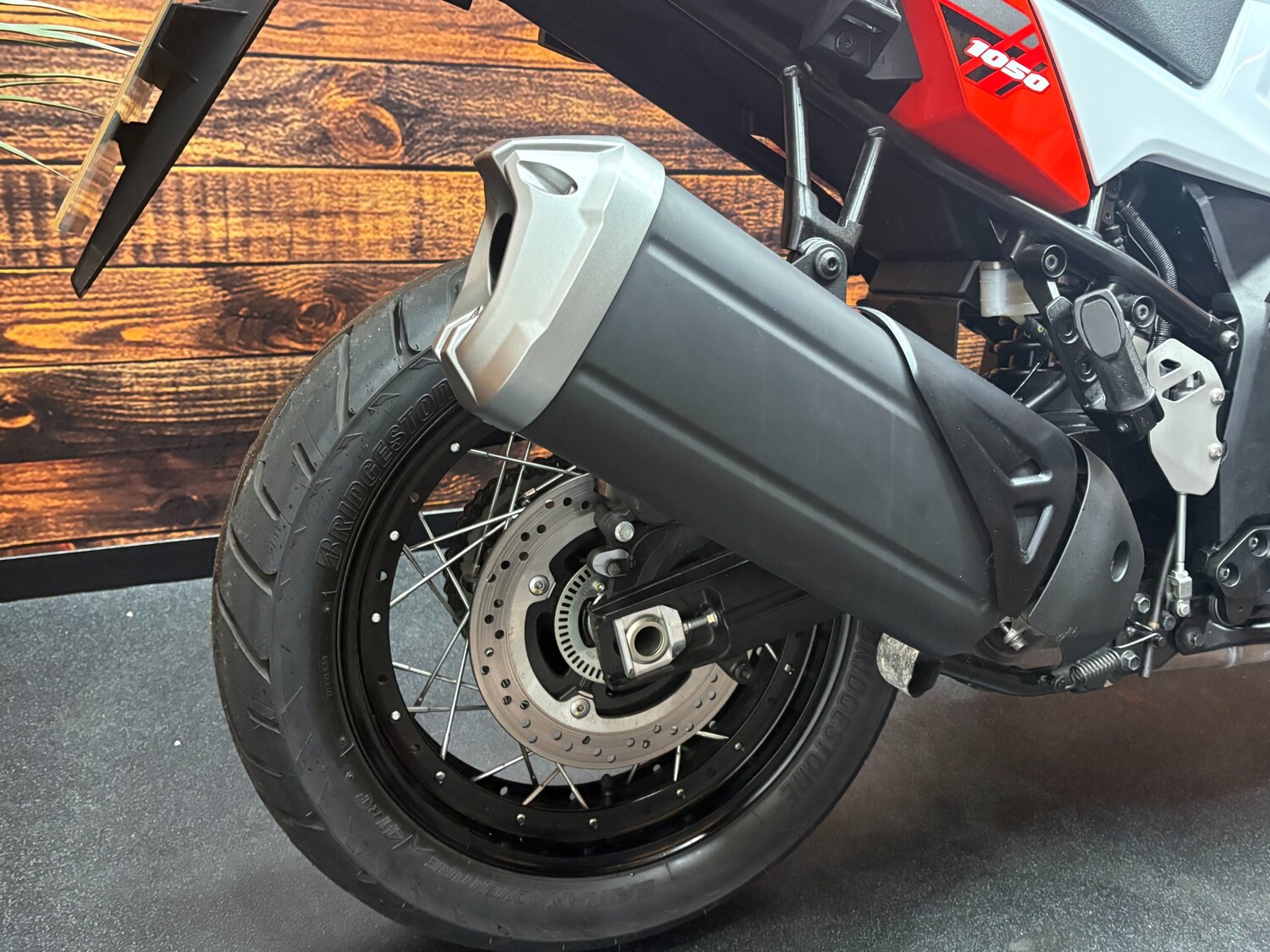 Suzuki DL 1050 RC M2